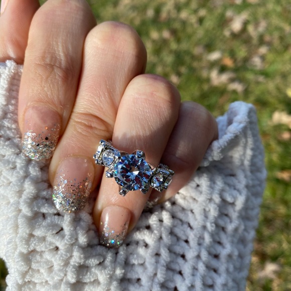 New⚡️Sparkle Luxurious Sterling Silver Ring - Picture 5 of 11